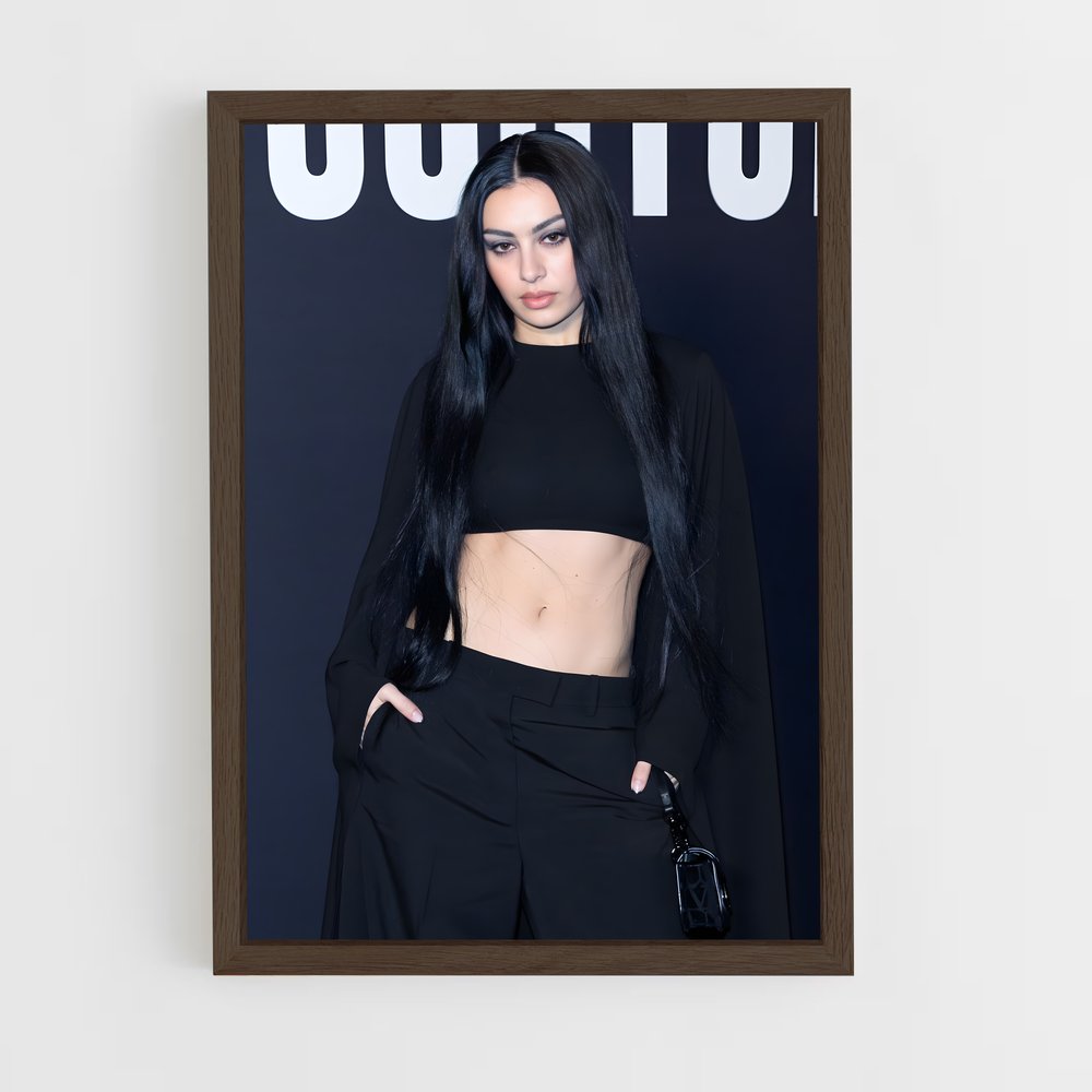 ap-charli xcx-4 cadre Bois foncé