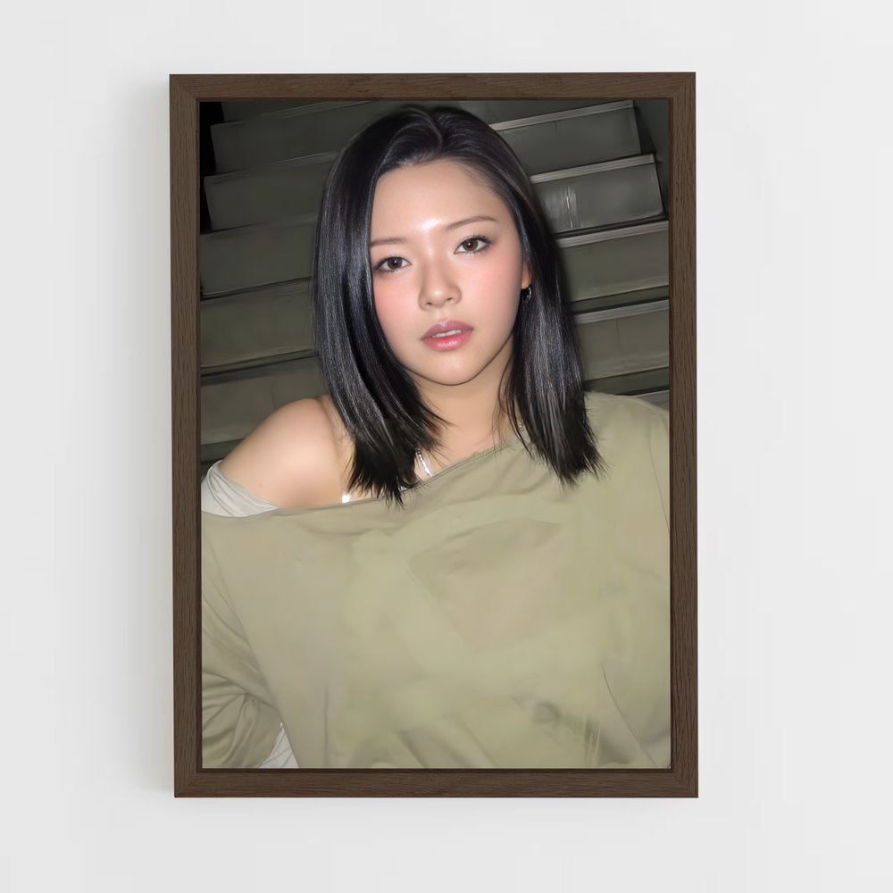 ap-jeongyeon-5 cadre Bois foncé
