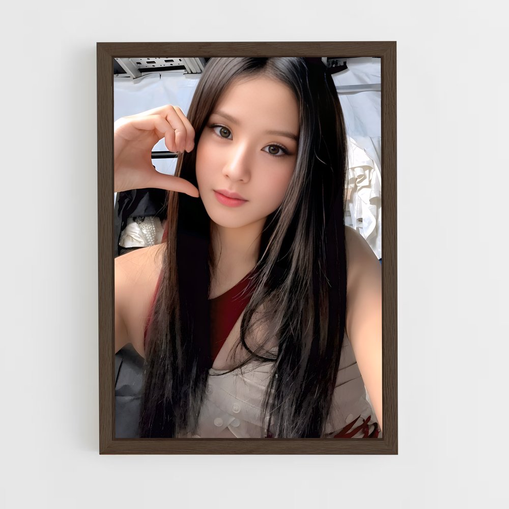 ap-jisoo-7 cadre Bois foncé