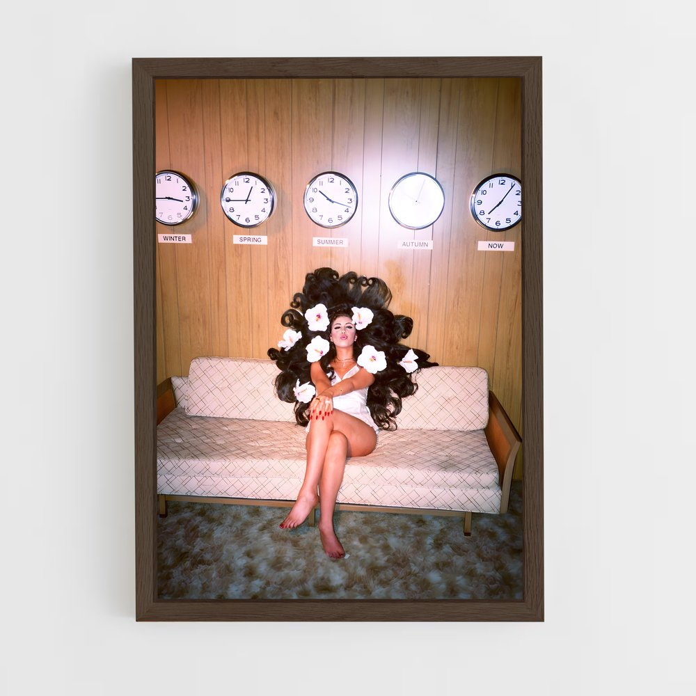 ap-kali uchis-2 cadre Bois foncé