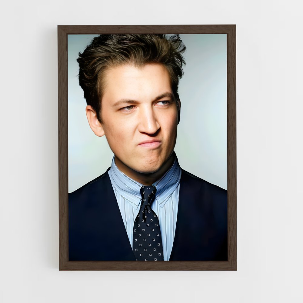 ap-miles teller-4 cadre Bois foncé