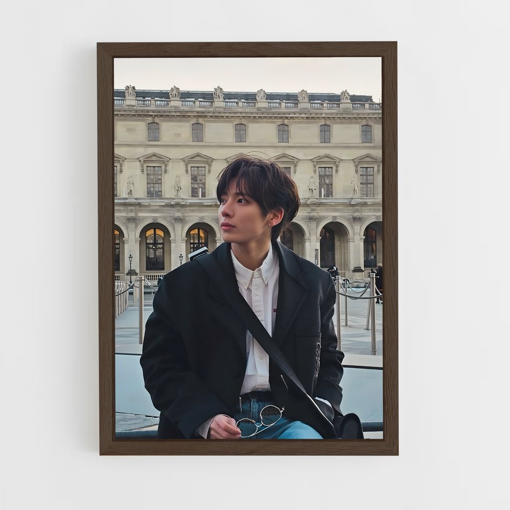ap-taehyun-1 cadre Bois foncé