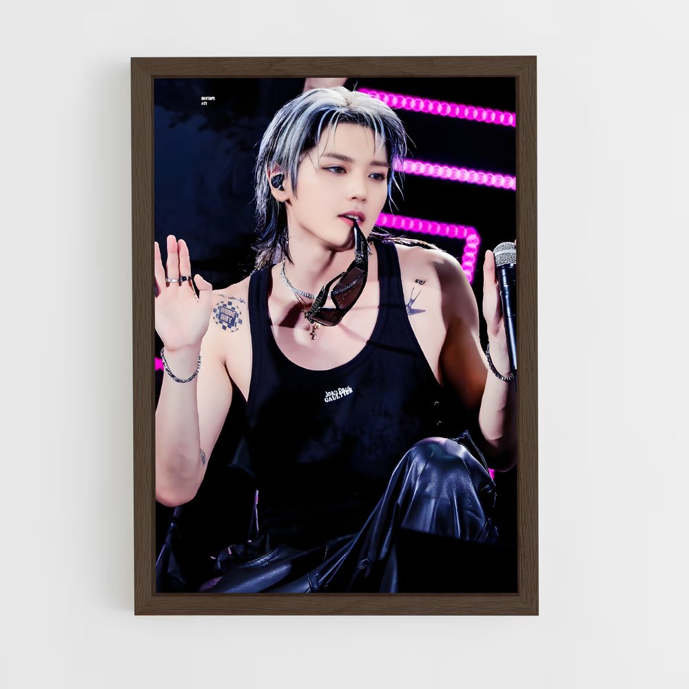 ap-taeyong-1 cadre Bois foncé