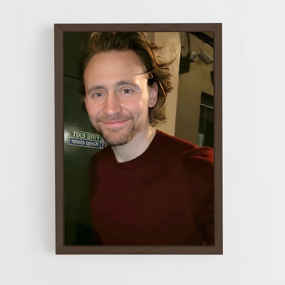 ap-tom hiddleston-3 cadre Bois foncé