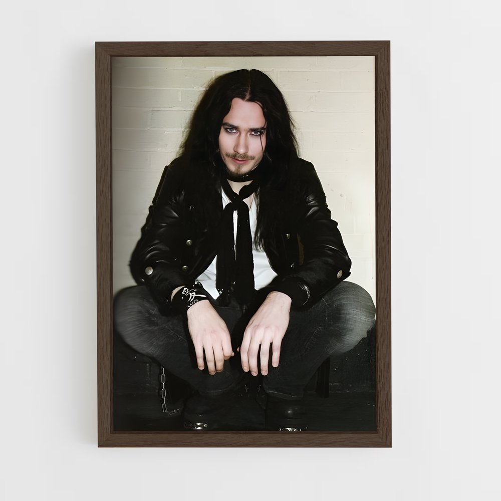 ap-tuomas holopainen-1 cadre Bois foncé