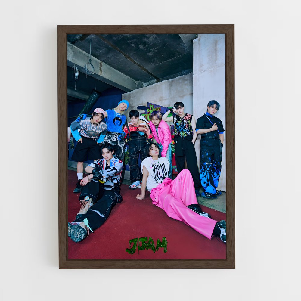 stray-kids-4 cadre Bois foncé