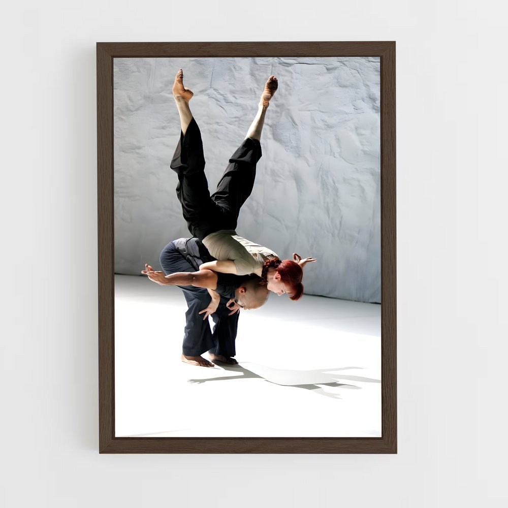 ap-akram khan-5 cadre Bois foncé