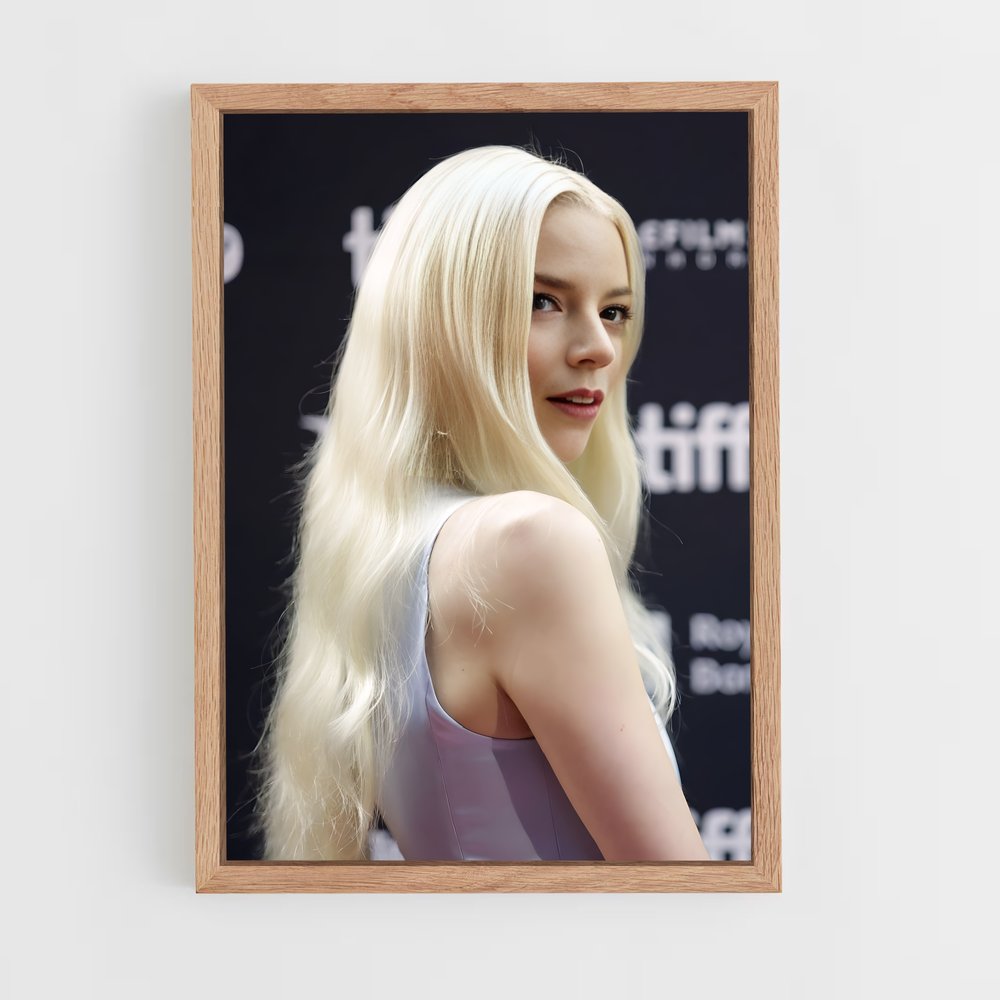 ap-anya taylor-joy-8 cadre Bois clair