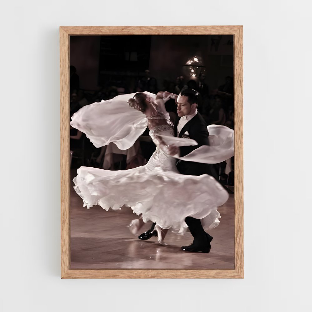 ap-ballroom dancing-1 cadre Bois clair