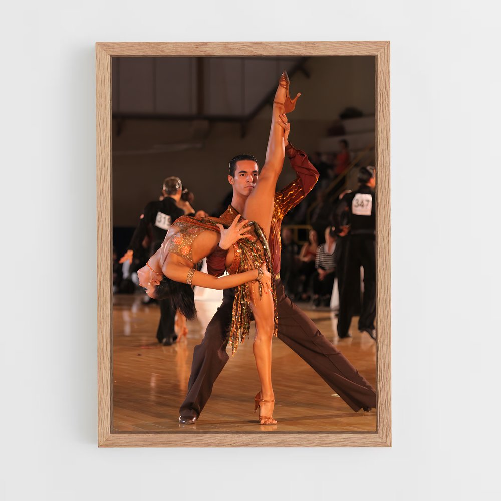 ap-ballroom dancing-8 cadre Bois clair
