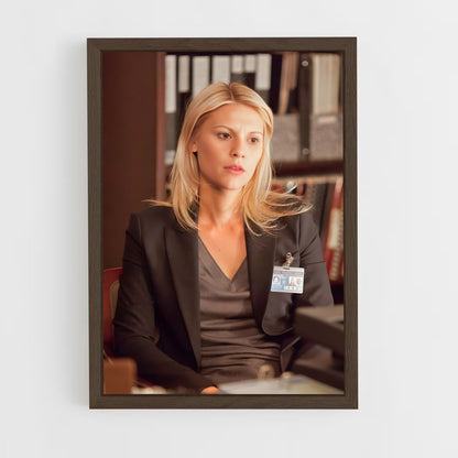 ap-carrie mathison-2 cadre Bois foncé