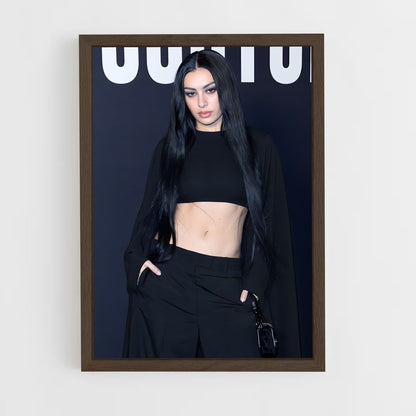 ap-charli xcx-4 cadre Bois foncé