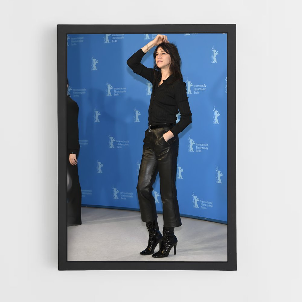 ap-charlotte gainsbourg-7 cadre Noir