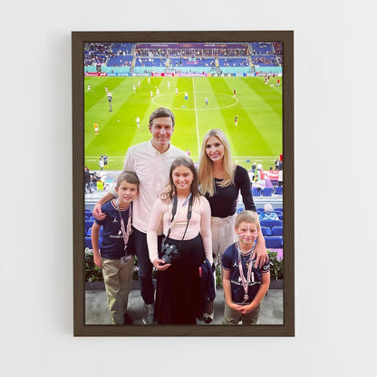 ap-daily mail-6 cadre Bois foncé