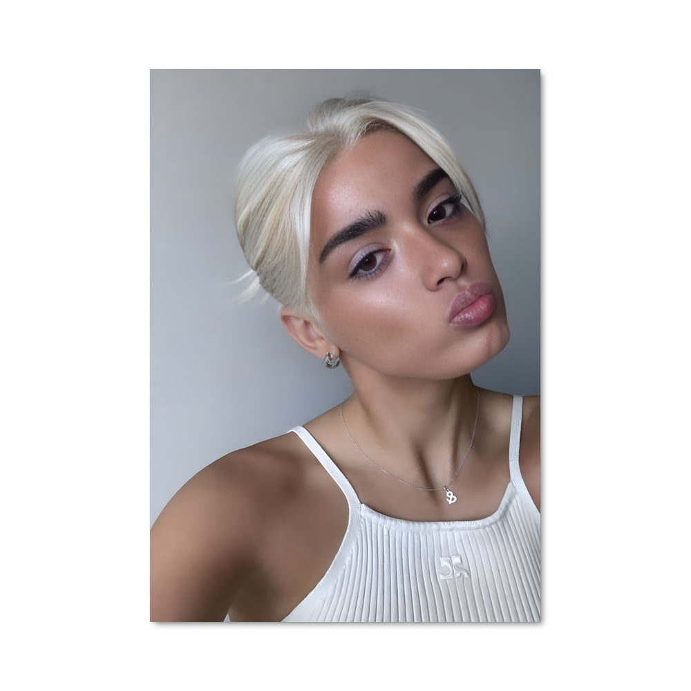 Poster Blonde Allure