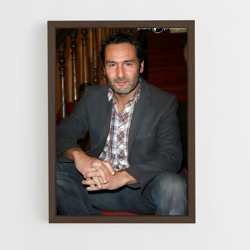 ap-gilles lellouche-4 cadre Bois foncé