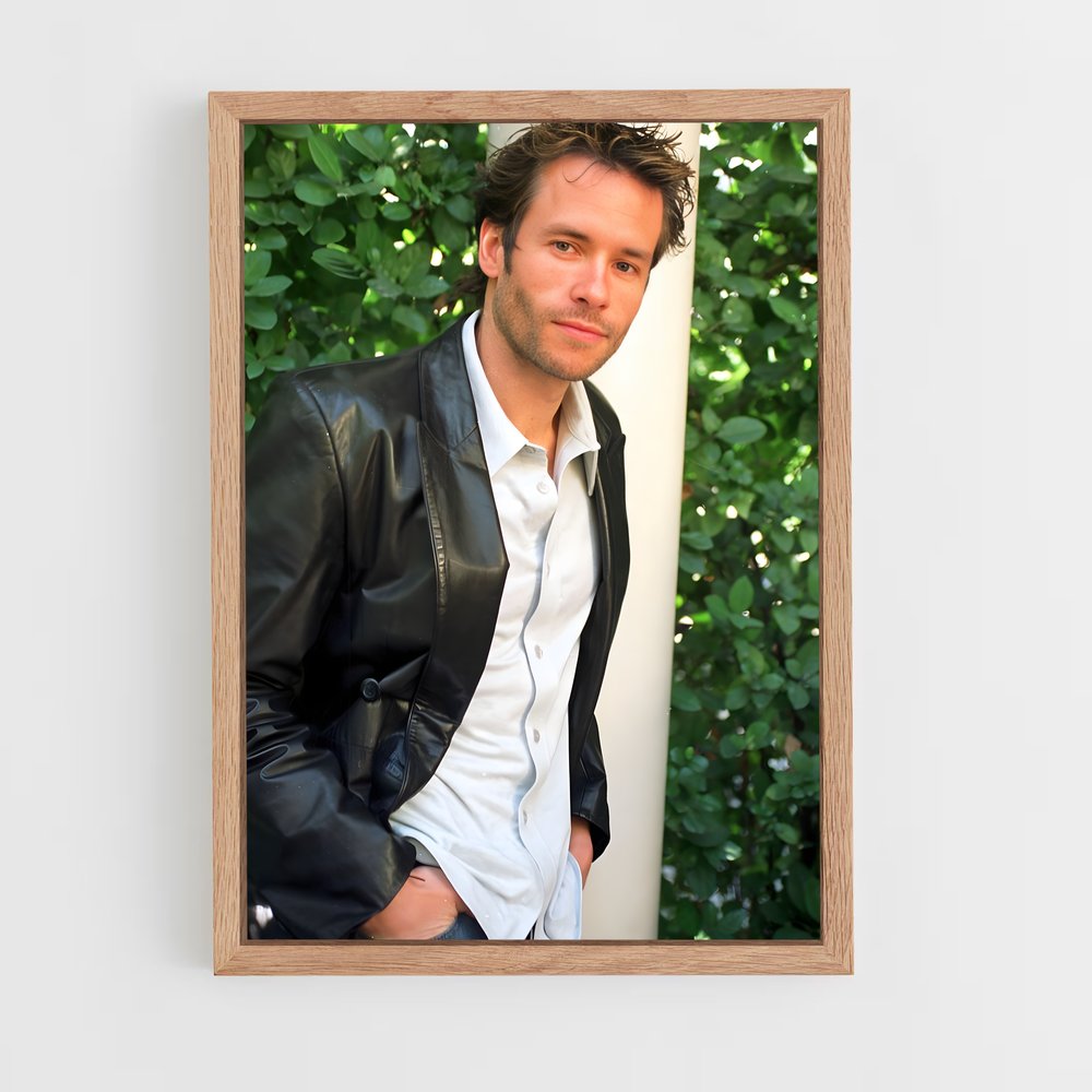 ap-guy pearce-2 cadre Bois clair
