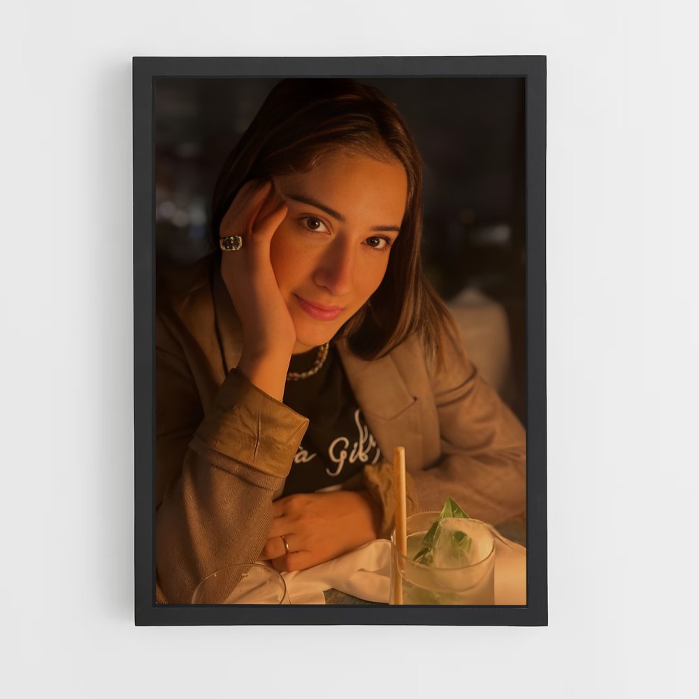 ap-hazal kaya-8 cadre Noir
