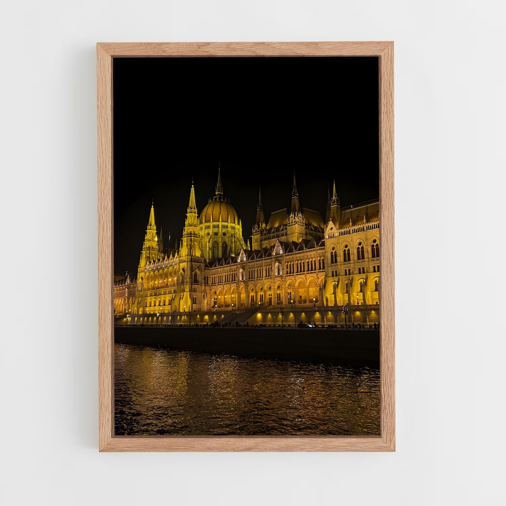ap-hungarian parliament-6 cadre Bois clair