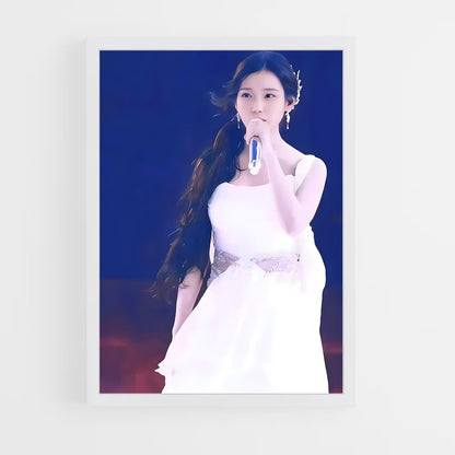 ap-iu lee ji-eun-13 cadre Blanc
