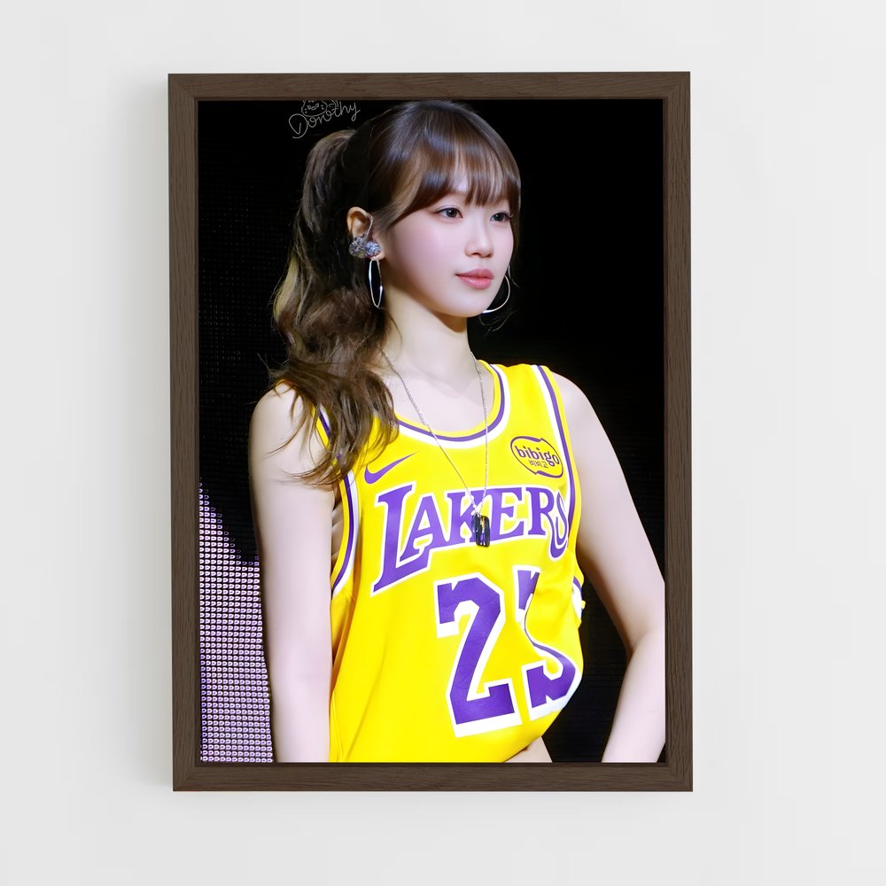 ap-kim chaewon-2 cadre Bois foncé