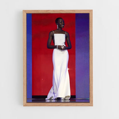 ap-lupita nyong'o-3 cadre Bois clair