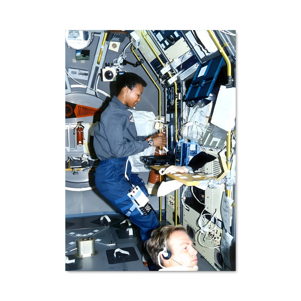 Poster Mae dans l'Espace