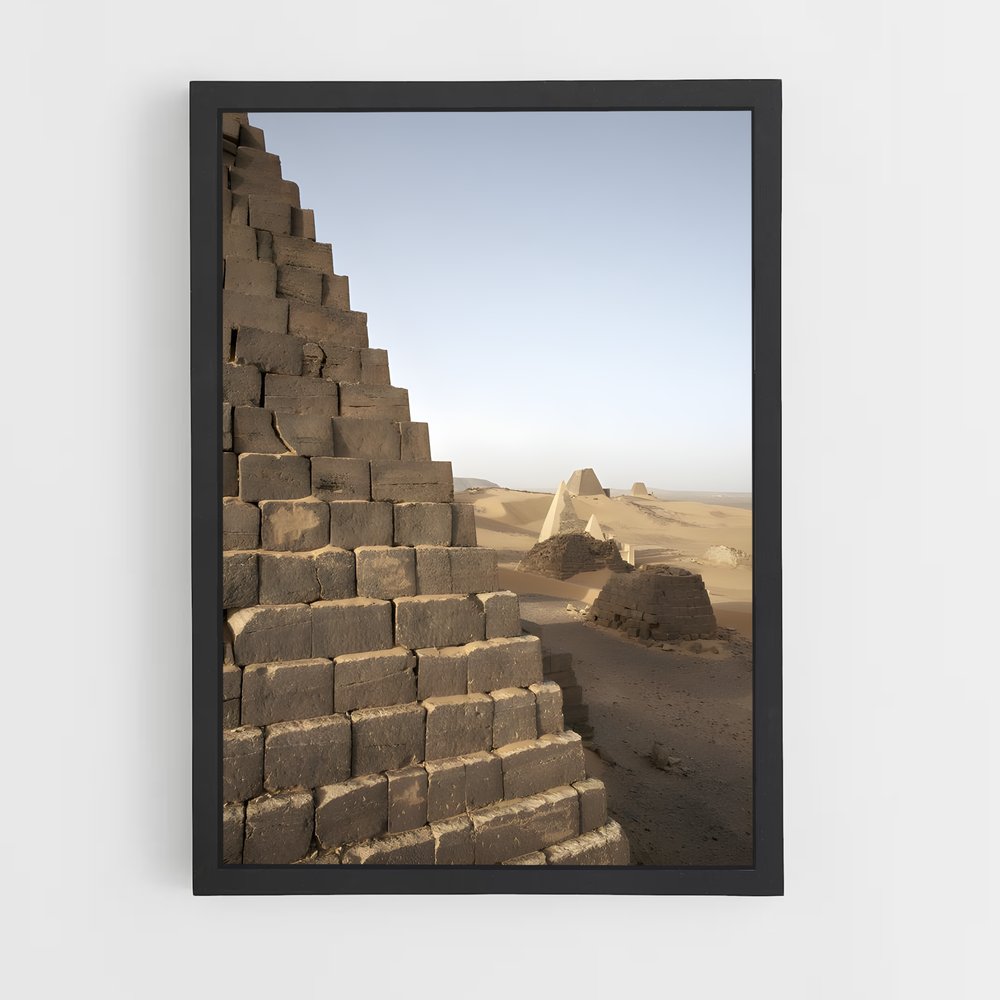 ap-meroe pyramids-2 cadre Noir