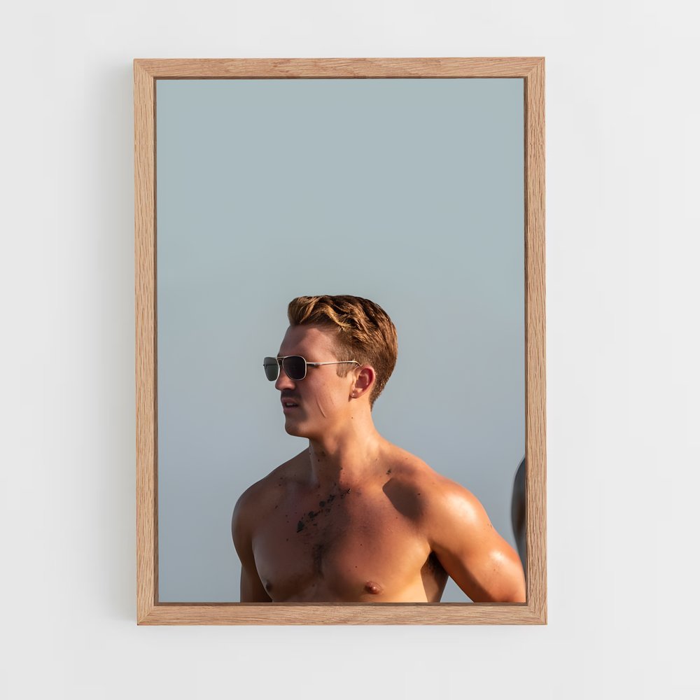 ap-miles teller-2 cadre Bois clair