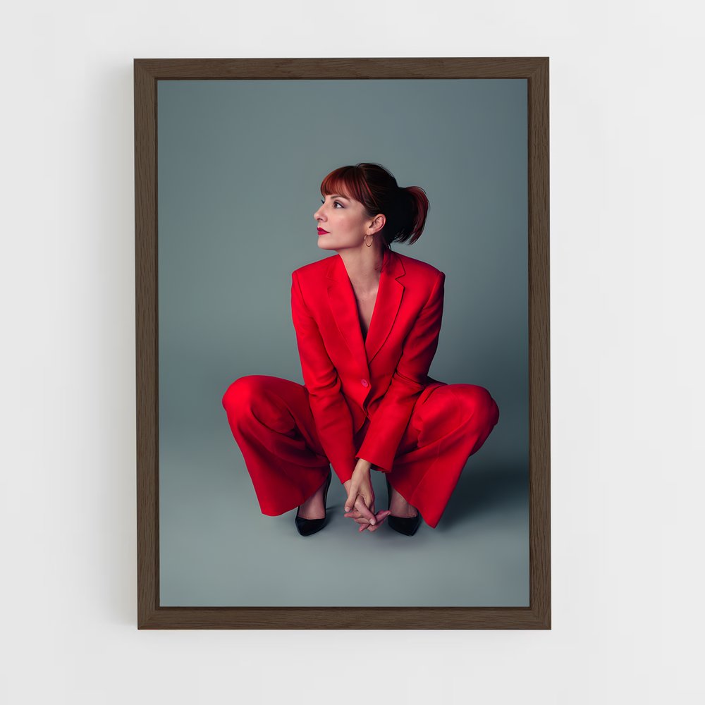 ap-najwa nimri-1 cadre Bois foncé