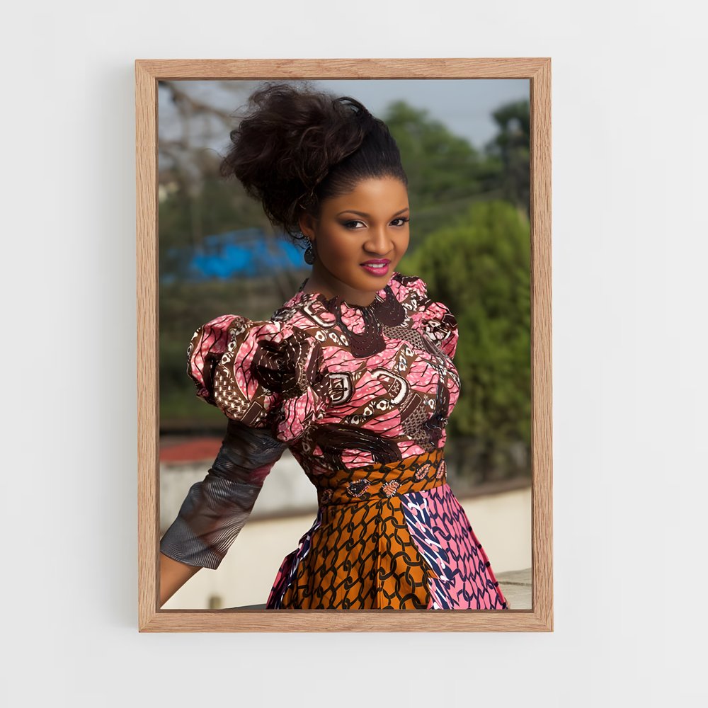 ap-omotola jalade ekeinde-6 cadre Bois clair