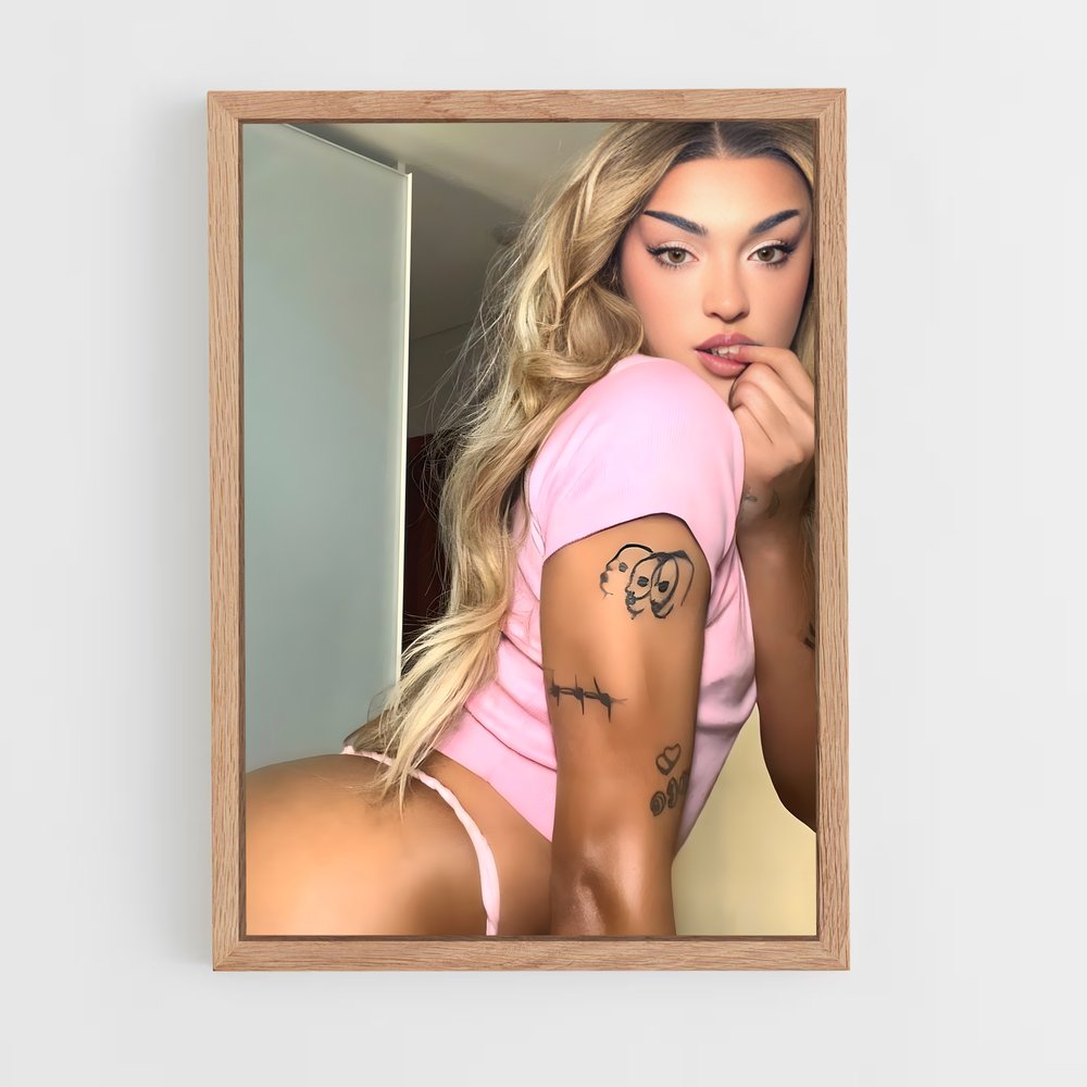 ap-pabllo vittar-5 cadre Bois clair