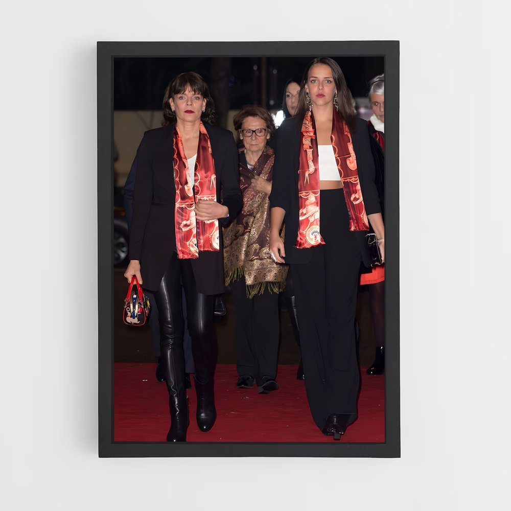 ap-pauline ducruet-5 cadre Noir