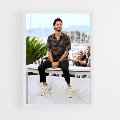 ap-pierre niney-3 cadre Blanc