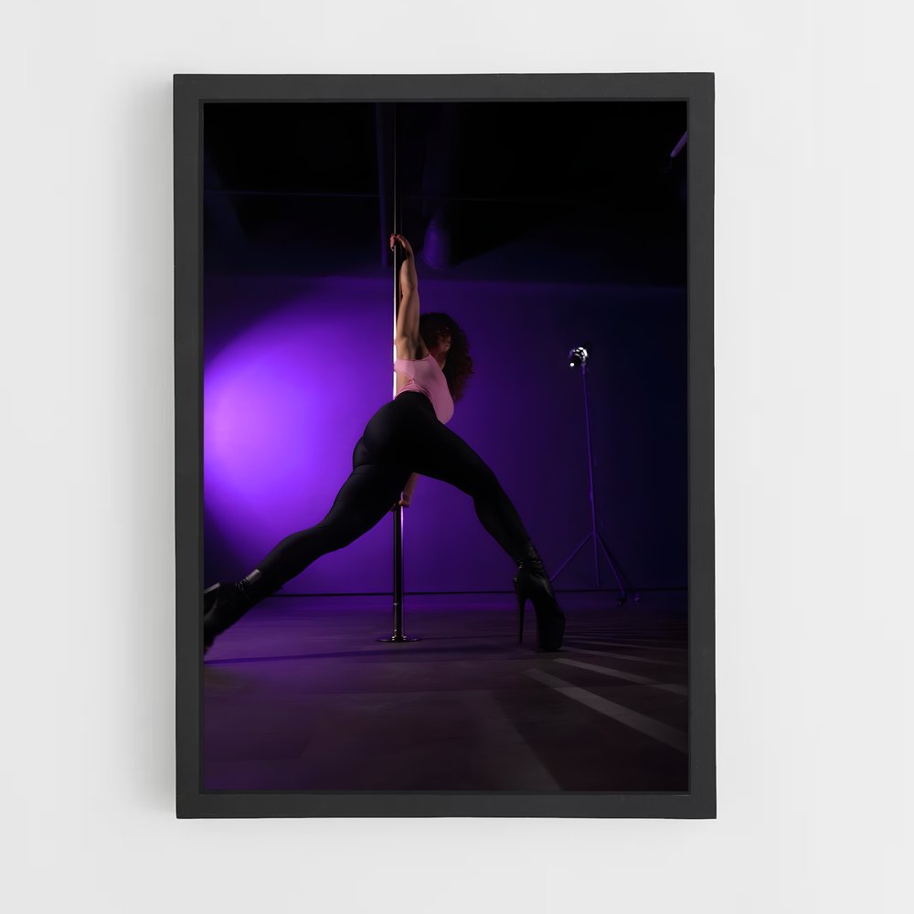 ap-pole dancing-4 cadre Noir