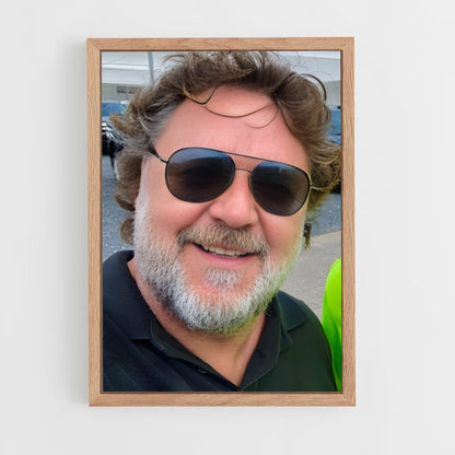 ap-russell crowe-4 cadre Bois clair