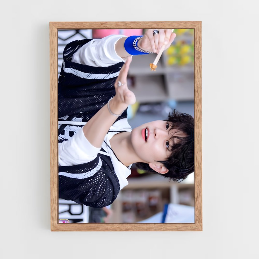 ap-seungmin-3 cadre Bois clair