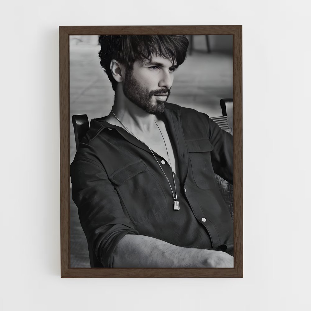 ap-shahid kapoor-8 cadre Bois foncé