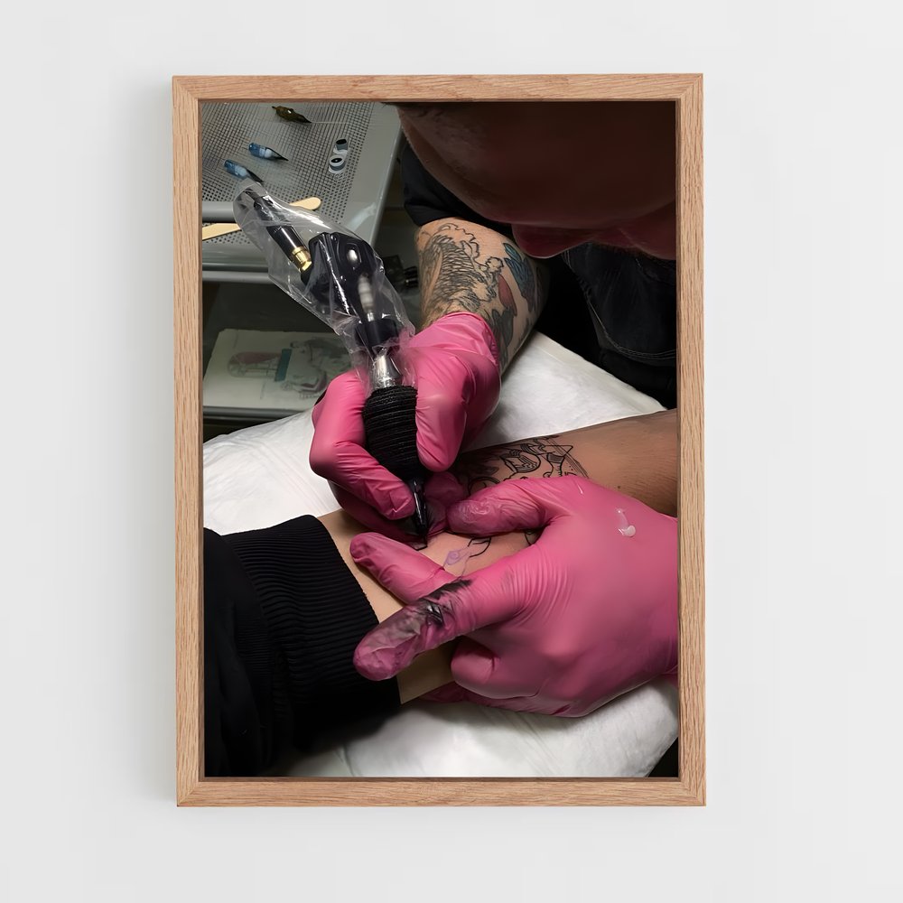ap-tattoo artist-1 cadre Bois clair