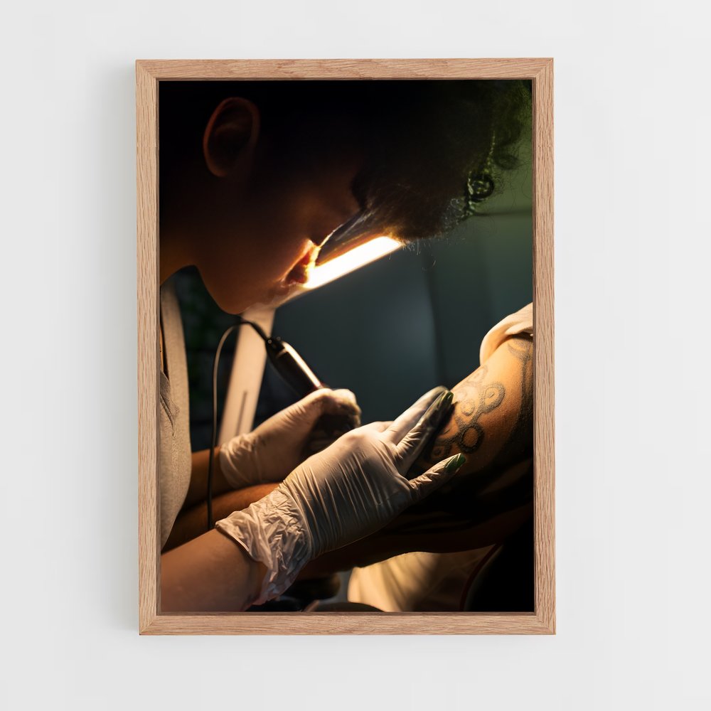 ap-tattoo artist-7 cadre Bois clair