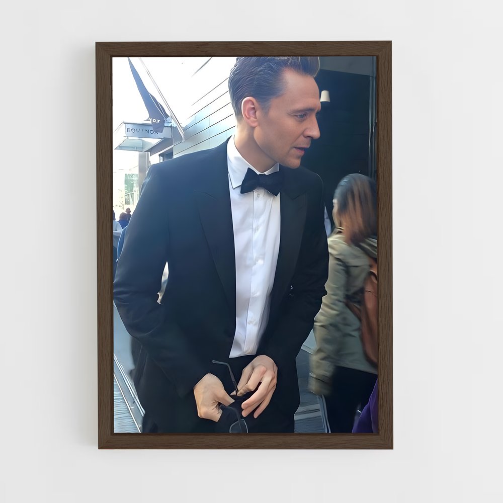 ap-tom hiddleston-13 cadre Bois foncé