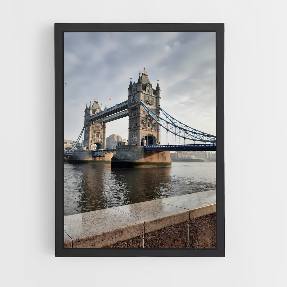 ap-tower bridge-7 cadre Noir