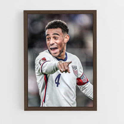 ap-tyler adams-5 cadre Bois foncé
