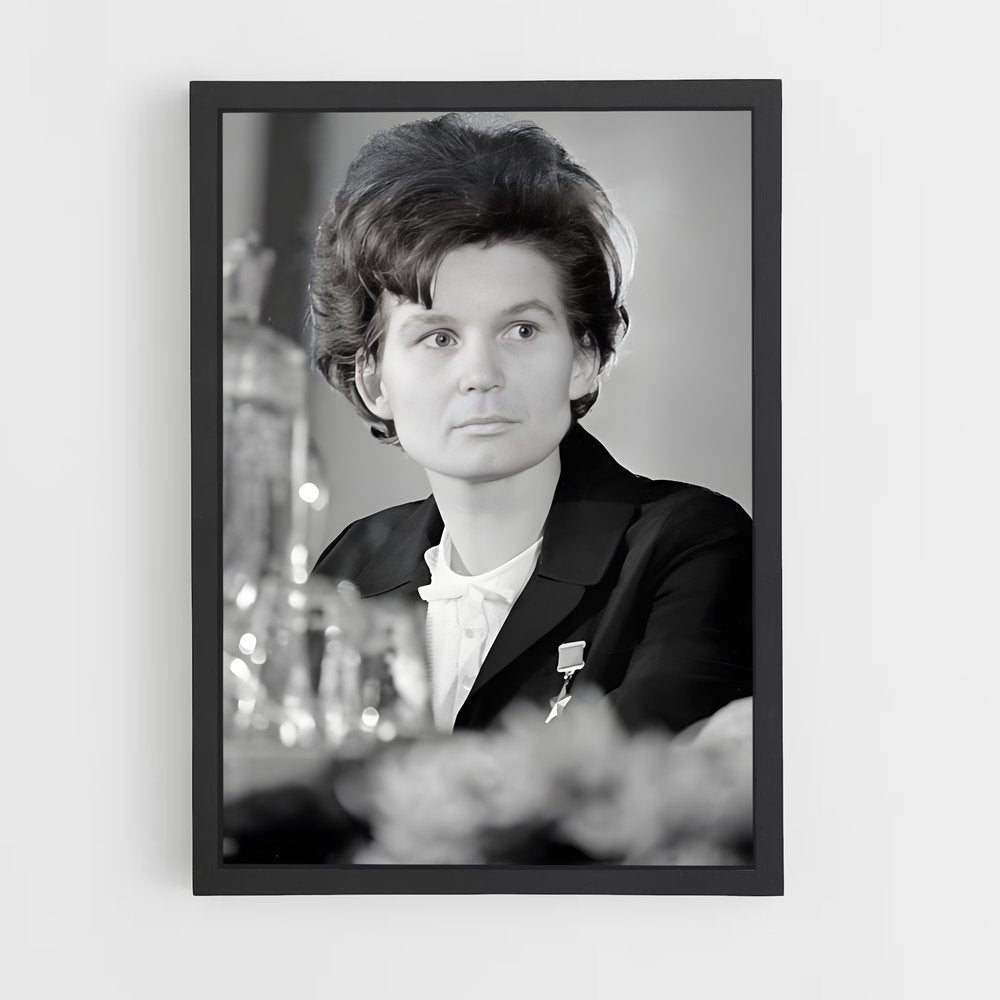 ap-valentina tereshkova-5 cadre Noir
