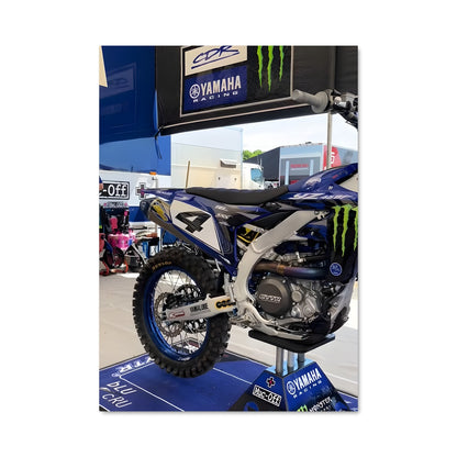 Poster Yamaha Revolution