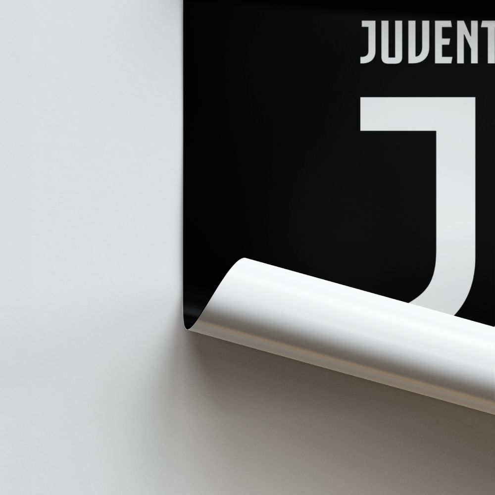 Locandina con logo della Juve